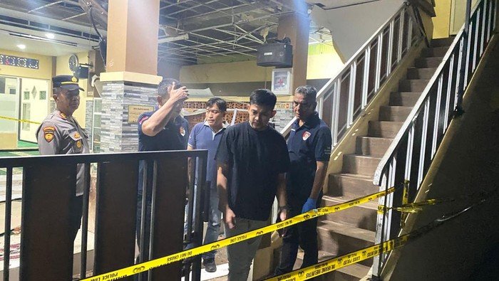 Ledakan Terjadi di Masjid Jember Jatim saat Salat Tarawih - Update 1