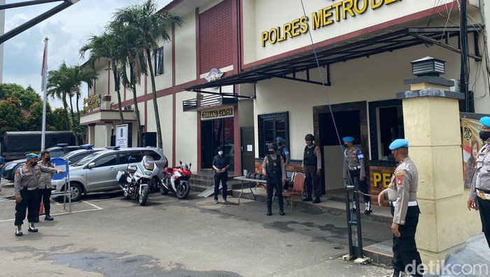 Skandal Nama Dicemarkan di KRL: Dosen Pamulang Buka-Bukaan di Polisi