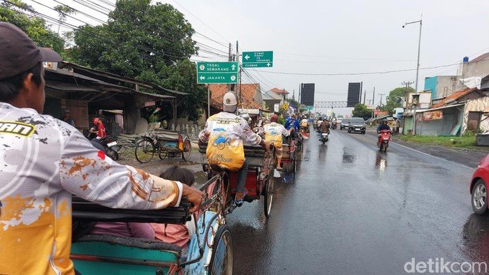 Penarik Becak di Cirebon Dapat Rp 1,4 Juta dari Gubernur: Tanda Perubahan atau Ketidakadilan?
