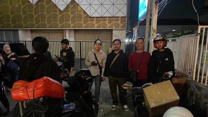 **Ifan dan Teman-Teman: 16 Jam Mudik Motor dari Jakarta ke Brebes, Cerita Mudik yang Mengagumkan!**