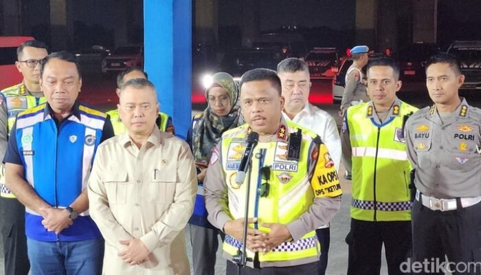 **Kakorlantas: Angka Kecelakaan Jatuh 15%, Fatalitas Anjlok 38% di Operasi Ketupat 2026**