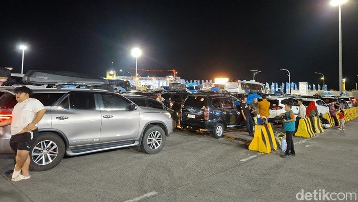 Penuhnya Dermaga Merak, Polisi Siap Antisipasi -