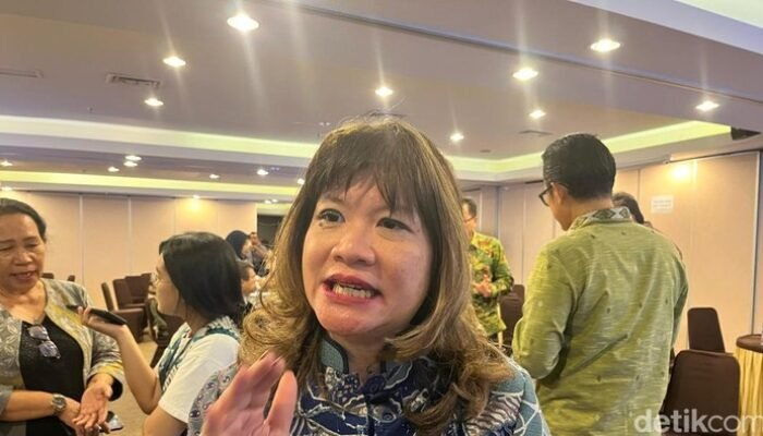 **Pengusaha Ungkap Biang Kerok Kepercayaan Investor Luntur: Risiko Utang Negara dan Rating Indonesia**