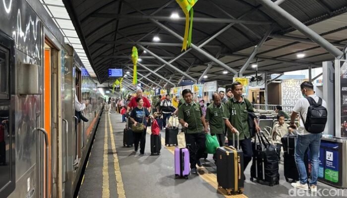 “Warga RI Mudik Setiap Lebaran, Begini Sejarahnya dan Dampak Ekonominya!”