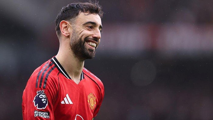 **Carrick: Bruno Fernandes Berpeluang Jadi Pemain Terbaik PFA 2026**