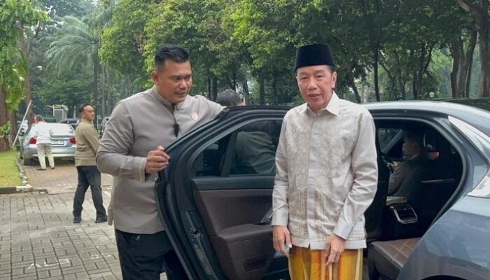 Lebaran di Jakarta: Jokowi & Kaesang Bersama Masyarakat di Salat Id Al-Bina GBK