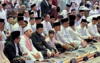 “Gibran Bersama Jan Ethes, Perayaan Idul Fitri di Masjid Istiqlal Membuat Gebrakan!”