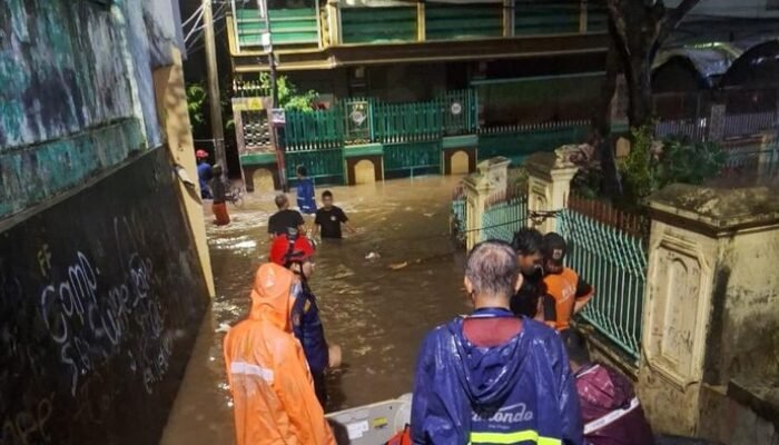 Banjir Devastasi Ciracas: Kenapa Hari Lebaran Menjadi Hari Berlalu?
