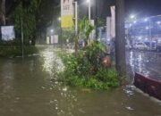 Terminal Rambutan Tergenang, Warga Terdampak Luapan Kali Cipinang