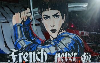 **UEFA Sanksi Lille Karena Tifo Orang Suci, Setelah Crvena Zvezda**